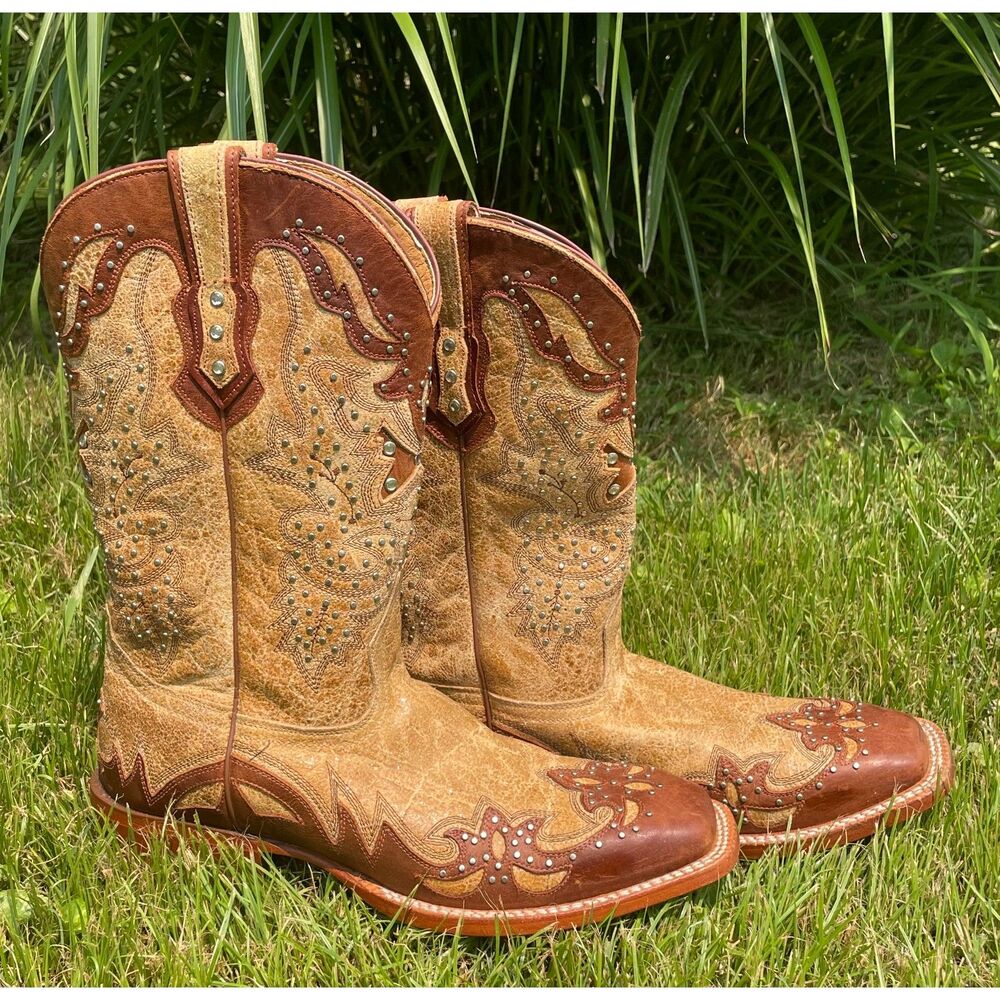 Johnny Ringo Men's 9B Distressed Leather Studded Western Cowboy Boots